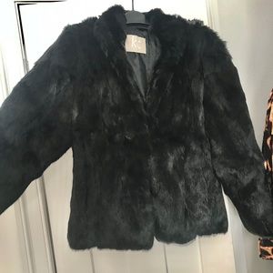 SHINY BEAUTIFUL BLACK RABBIT FUR